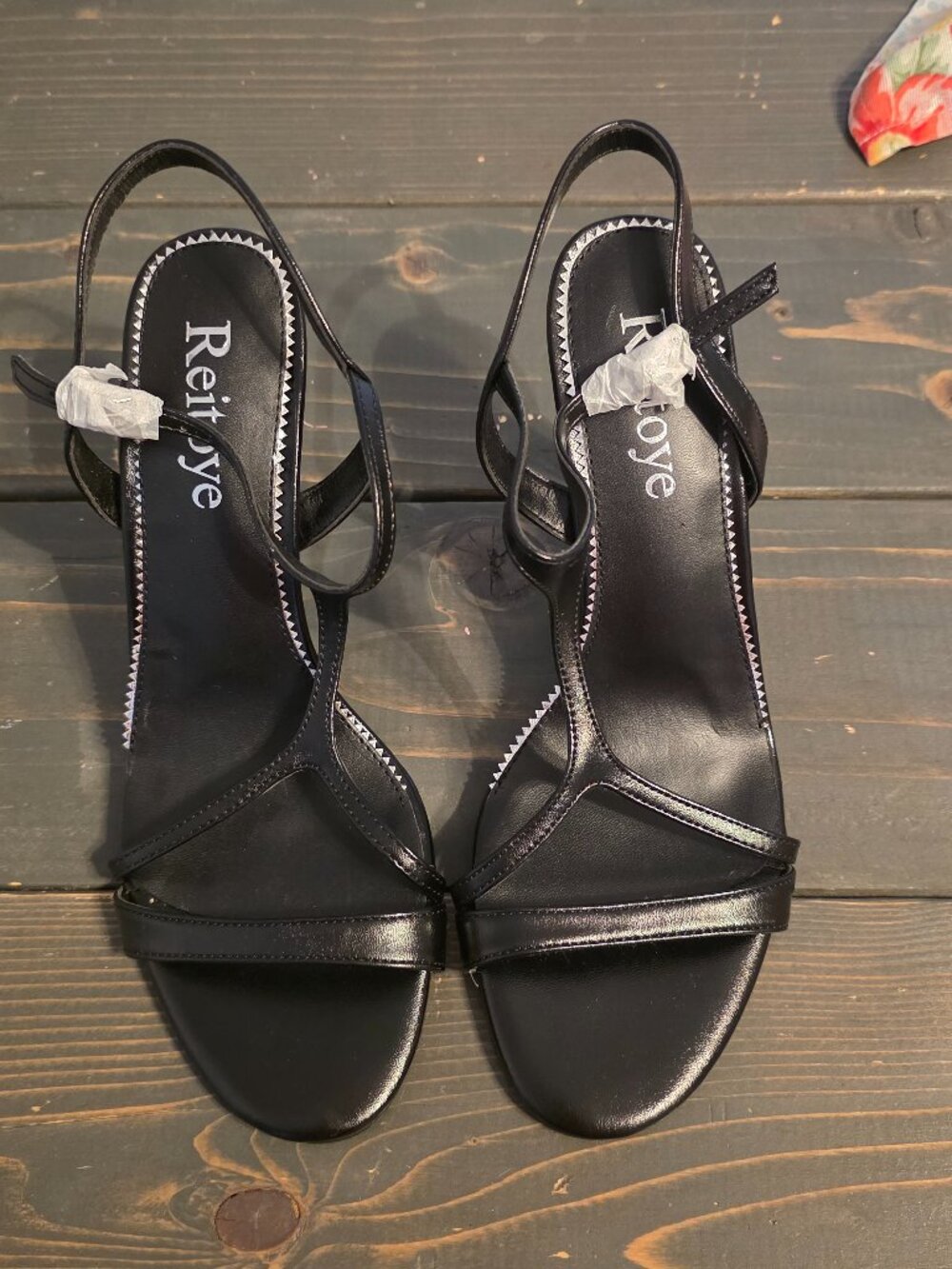 Womens black size 8 heels